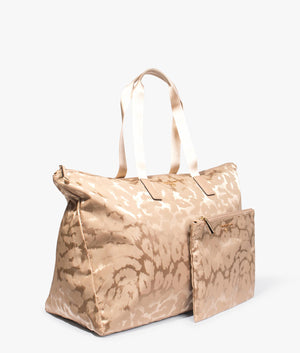 Jet set packable tote in camel