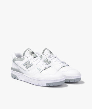 550 Trainer in white and juniper