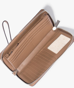 Jet set wallet in driftwood